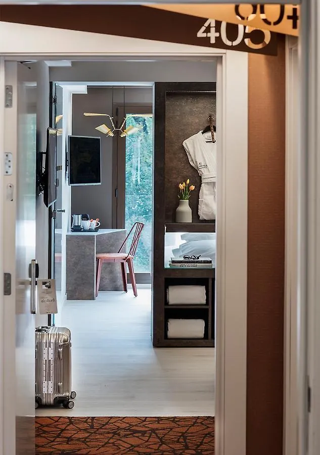 Axel Hotel San Sebastian - Adults Only 4*,