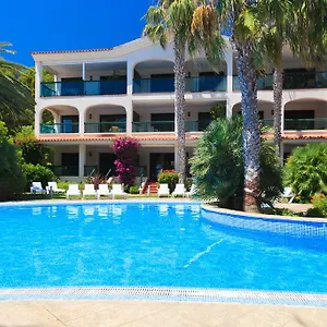 uhc-costa-linda-apartments.catalonia-hotels.com/