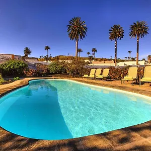 https://casa-rural-villa-lola-y-juan.in-canary-islands.com